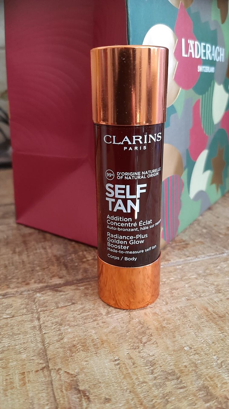Clarins Creme abbronzanti: Clarins Self Tan Concentrate – Nuovo (secondo la descrizione) da Fribourg venduto da metalhands