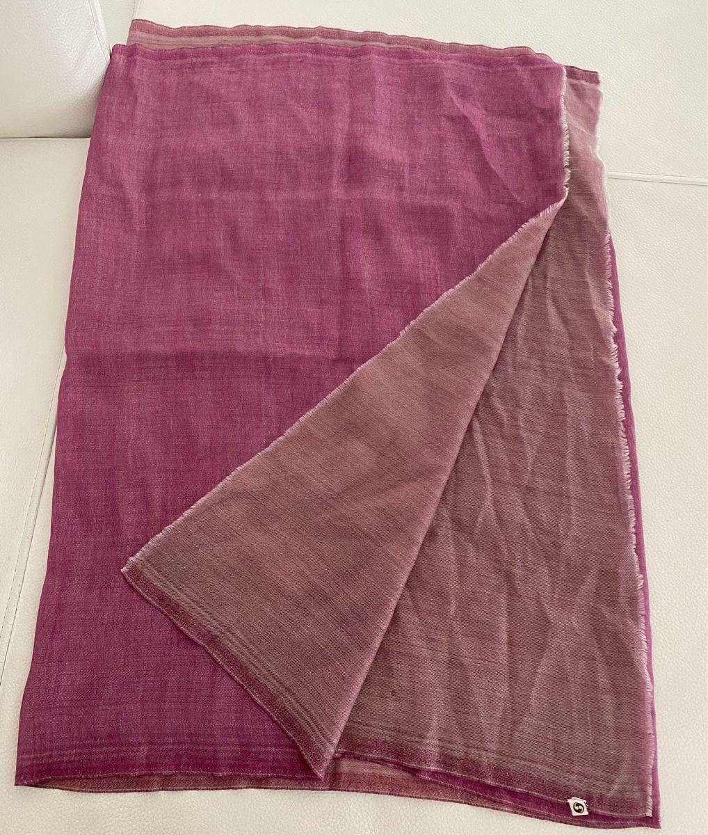 Foulard & Sciarpe: Wolle Schal 🌸 – Usato da Opfikon venduto da Luis144 3