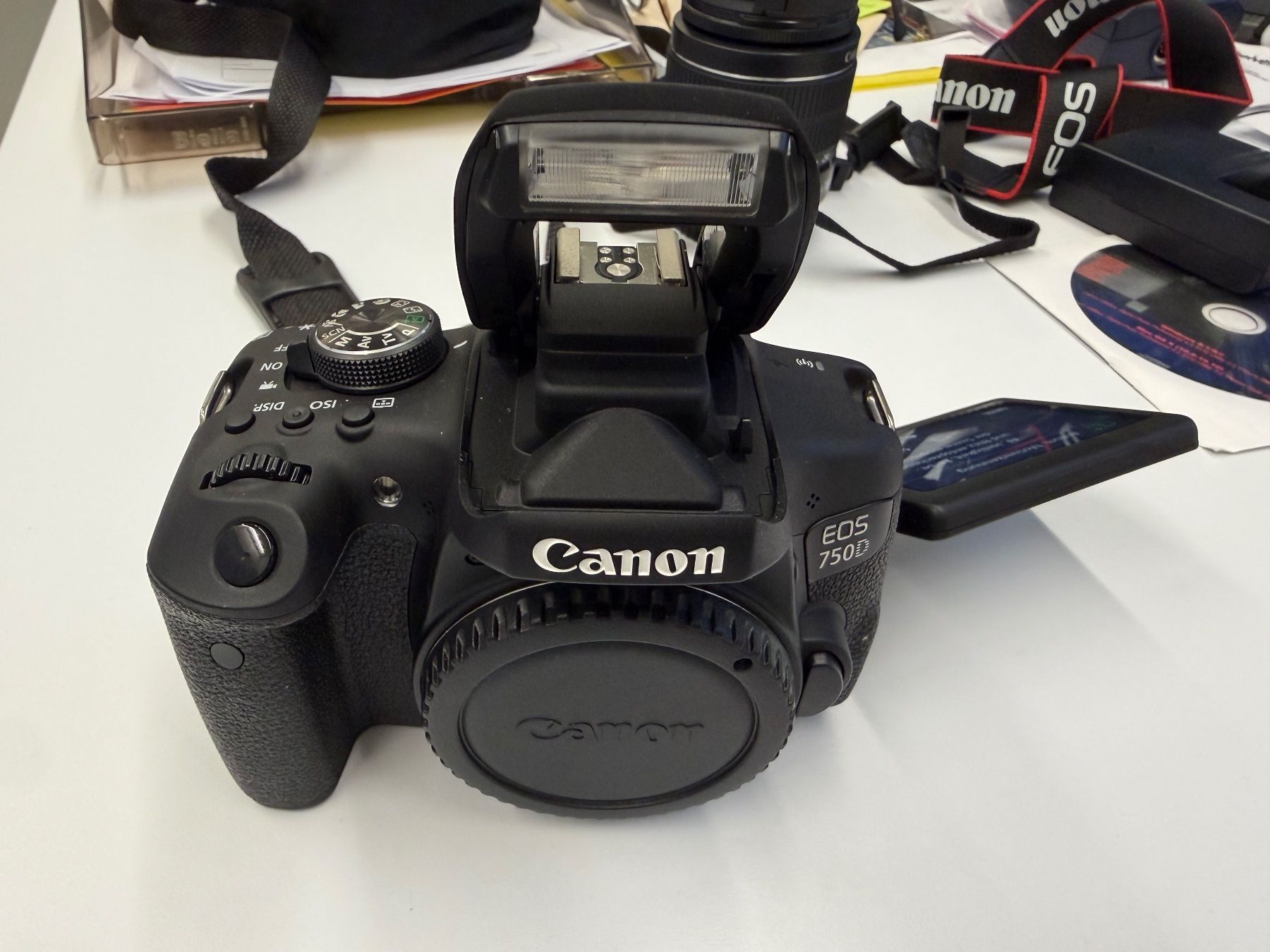 Canon Kamera: Canon Eos750D – Gebraucht aus Zürich von Dani8057 2