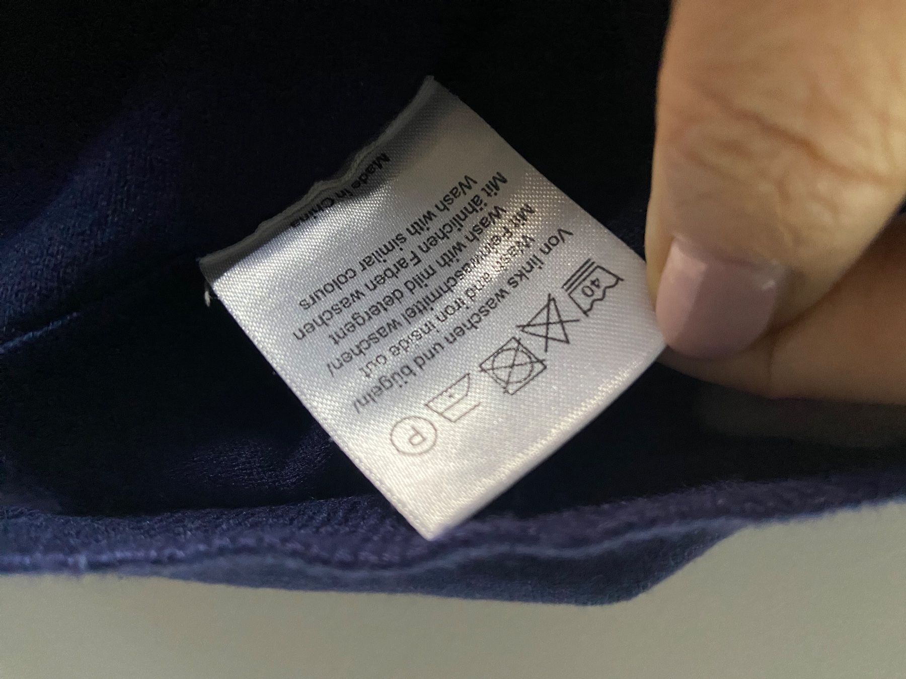 Globus Magliette Polo: Strick-Polo mit Details in Silber – Usato da St. Gallen venduto da always-a-good-buy 4