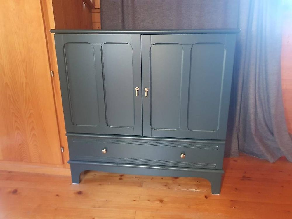 Meuble Vitrine IKEA Noire - 190 Cm De Haut, 6 étagères, 80x35 Cm - Très Bon état (occasion)
