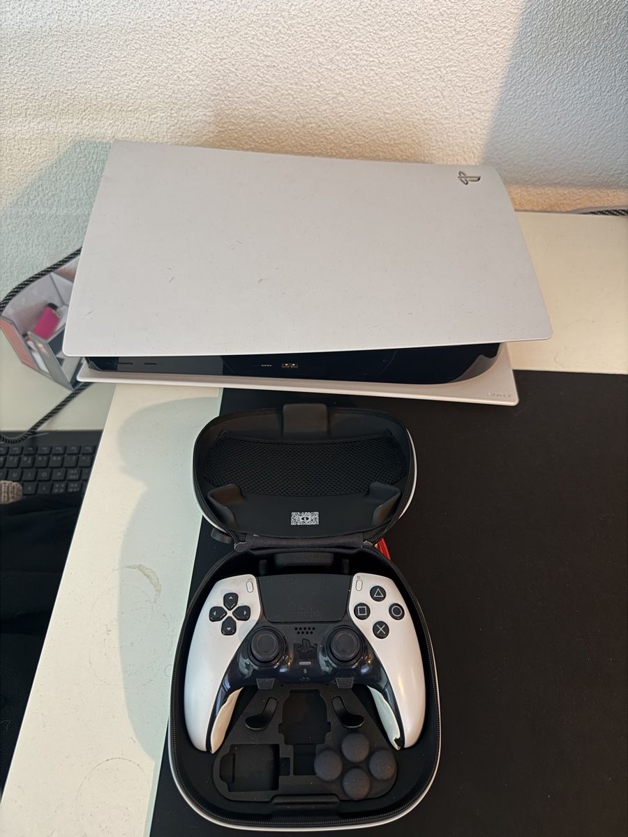 Sony Console: Ps5 Disc-Version/ Controller+Dual Sense Edge Controller – Usato da Grosswangen venduto da Tonimehouni
