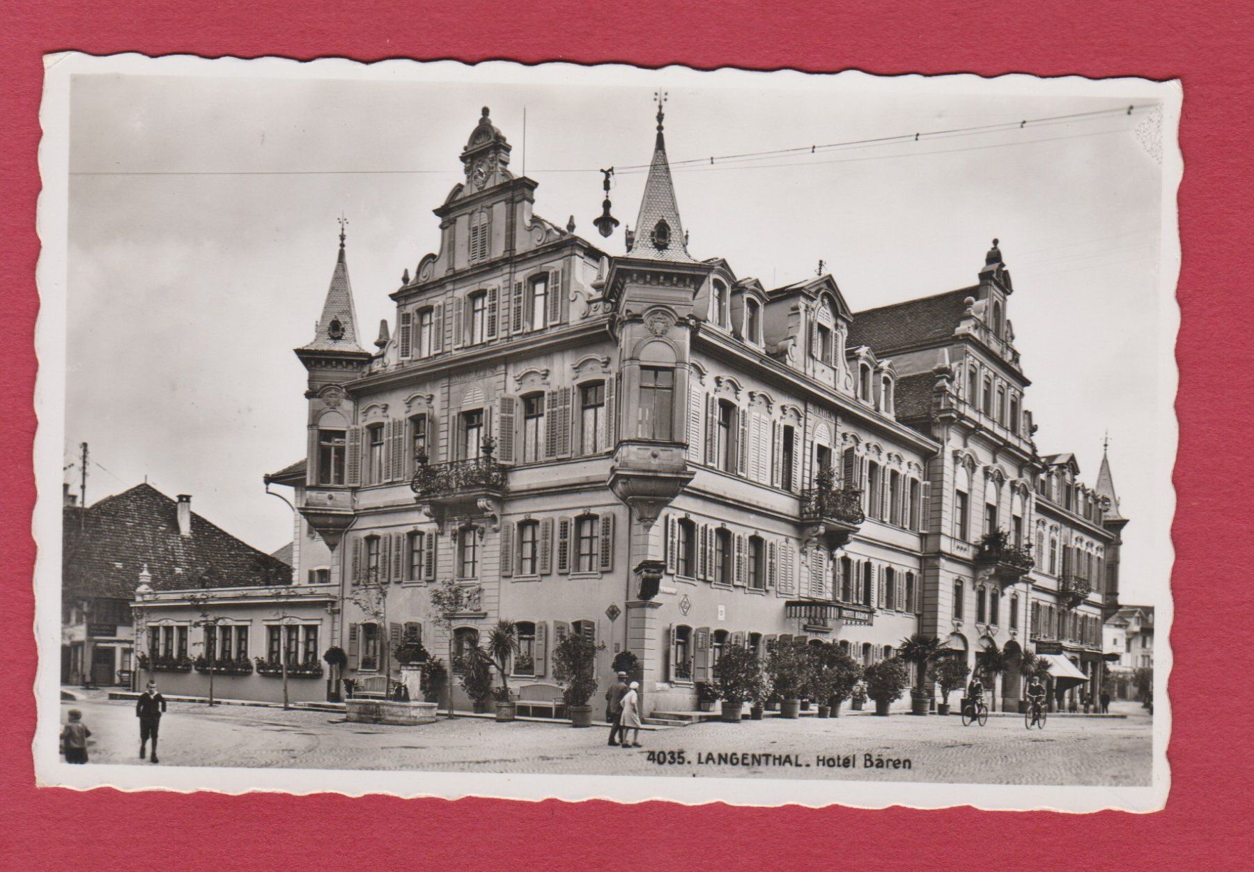 Cartoline postali: Langenthal Hotel Bären   -   alte Ansichtskarte 1939 – Usato da Vitznau venduto da Ropaku