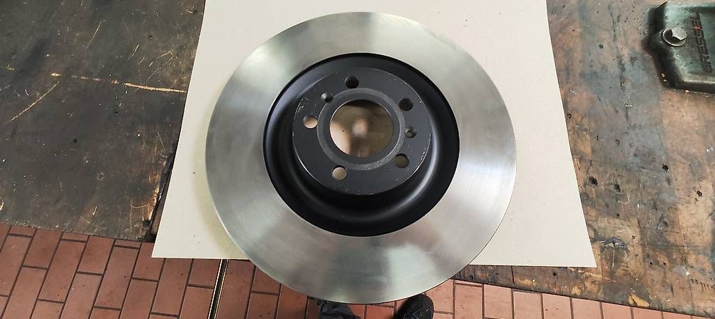 Alle Autoersatzteile: Bremsscheibe Bosch 0986479302 – Gebraucht aus Veltheim AG von lagunav624v 2