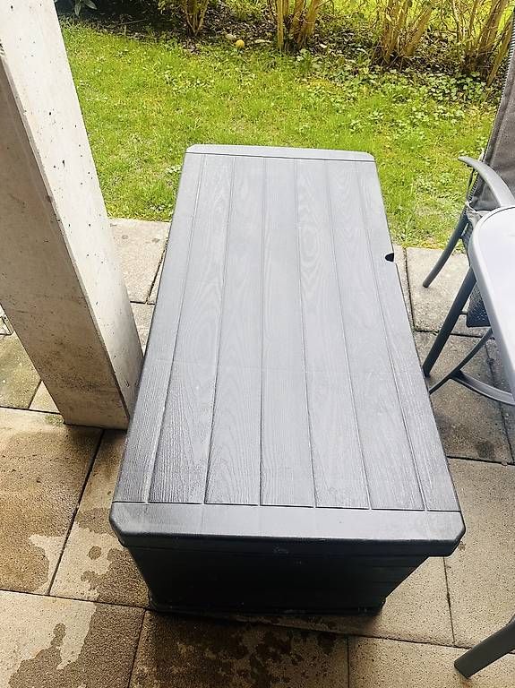 Set di tavolo e panche: Gartenmöbel  – Usato da Diepoldsau venduto da sim_8mcg 4