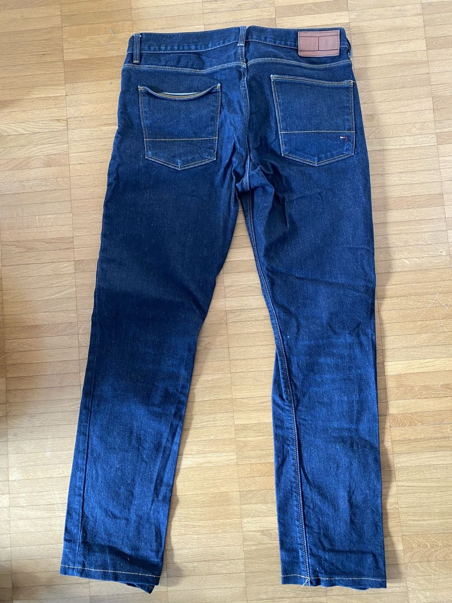 Tommy Hilfiger Jeans: Tommy Hilfiger Jeans 33/32 – Gebraucht aus Stäfa von Clandestino04 1