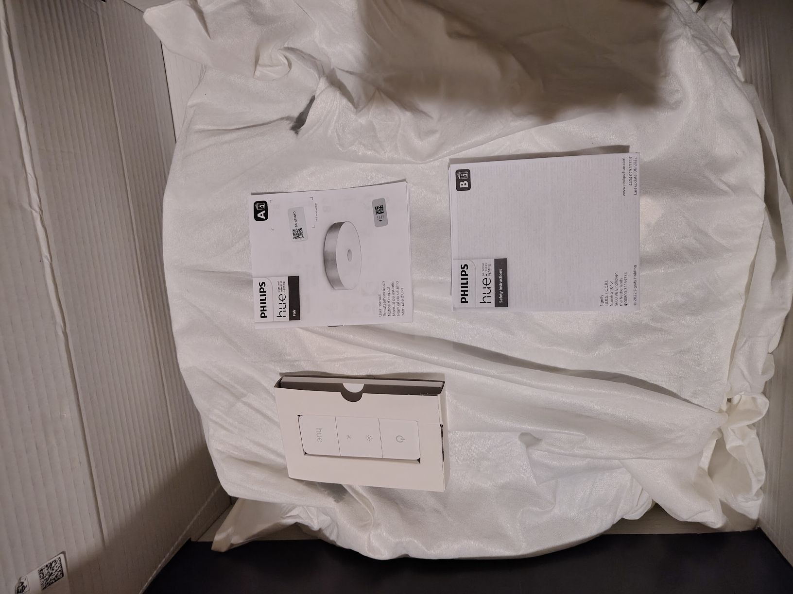 Philips Lustres & lampes de plafonds: Philips Hue Fair Basis BT Smart Deckenlampe – Neuf (Voir description) à Biel/Bienne par Zaiba 2
