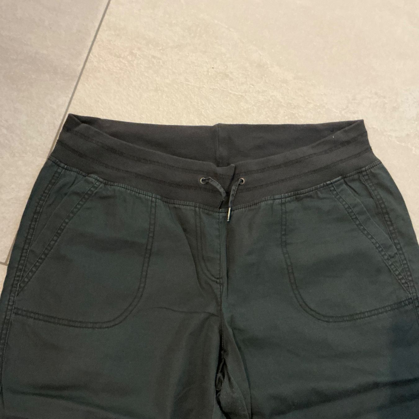 Cecil Pantaloni: Sommer Caprihose Gr.34 Cecil – Usato da Würenlos venduto da sweety5436 1