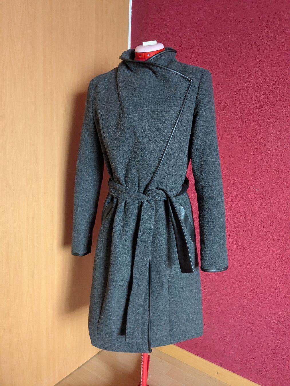Vero Moda Cappotti: manteaux d'hiver – Usato da Vionnaz venduto da MarinaMGB 1