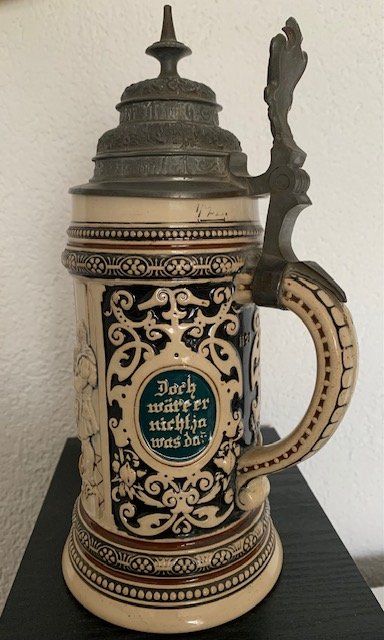 Bicchieri: Antiker Deutscher Bierkrug - model. Bild einer Bierstube – Usato da Gundetswil venduto da Egro100