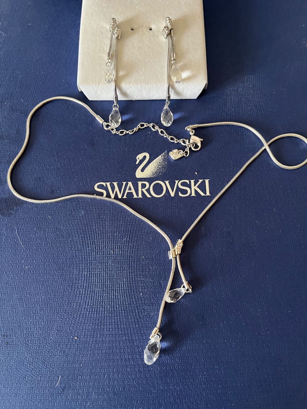 Swarovski Autres bijoux: Swarovski set neu und original mit Box – Neuf (Voir description) à Kirchleerau par Dalmi220 1