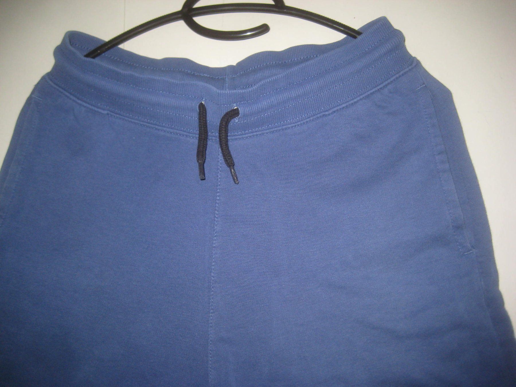 H&M Pantaloni: KNABEN  SHORTS – Usato da Uster venduto da flocke1 1
