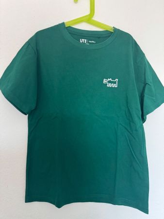 T-shirt Uniqlo Keith Haring vert taille 12-13 ans