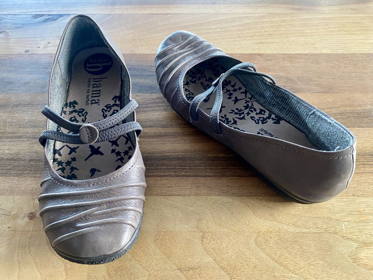 Scarpe da donna: Ballerina Bama Grösse 37 Damen Mädchen Freizeitschuh – Usato da Horw venduto da dreamsofacid