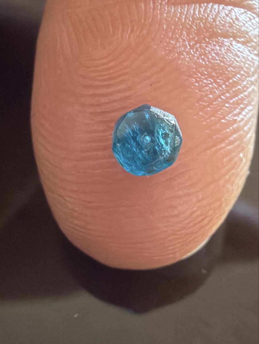 Pierres précieuses: Blauer Edelstein   ca. 4mm  – Neuf avec emballage d'origine à Zürich par joyfulgrace