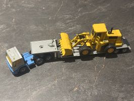 SIKU 1:50 Ford Lkw mit Anhänger und Bagger ab 29.-