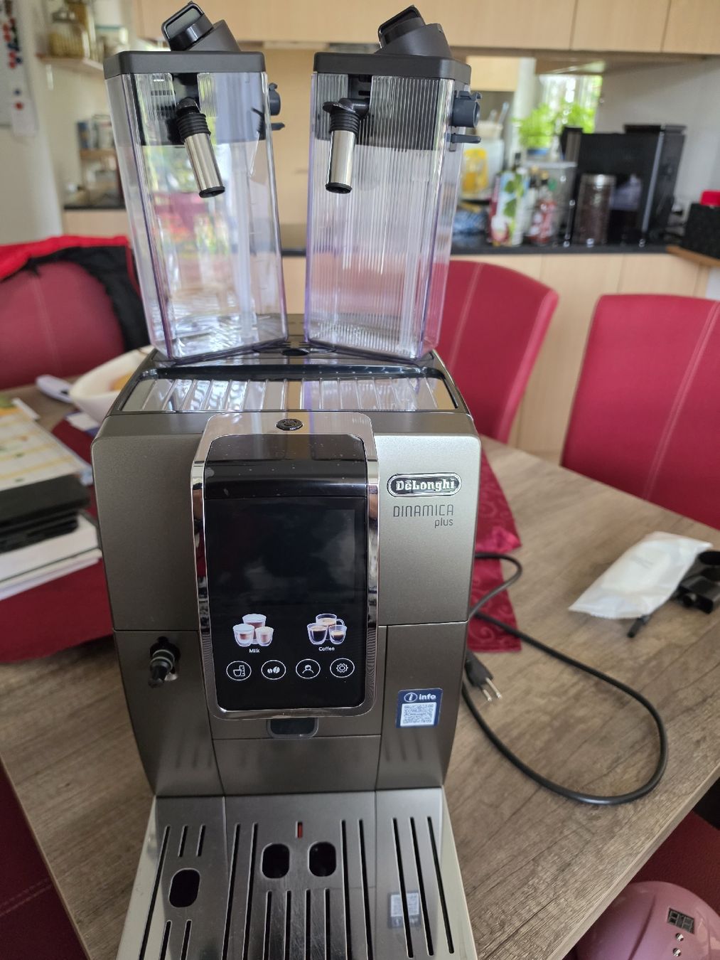De'Longhi Machines à café & Machines à expresso: Kaffeevollautomat – Neuf (Voir description) à Oberwangen TG par angie41 1