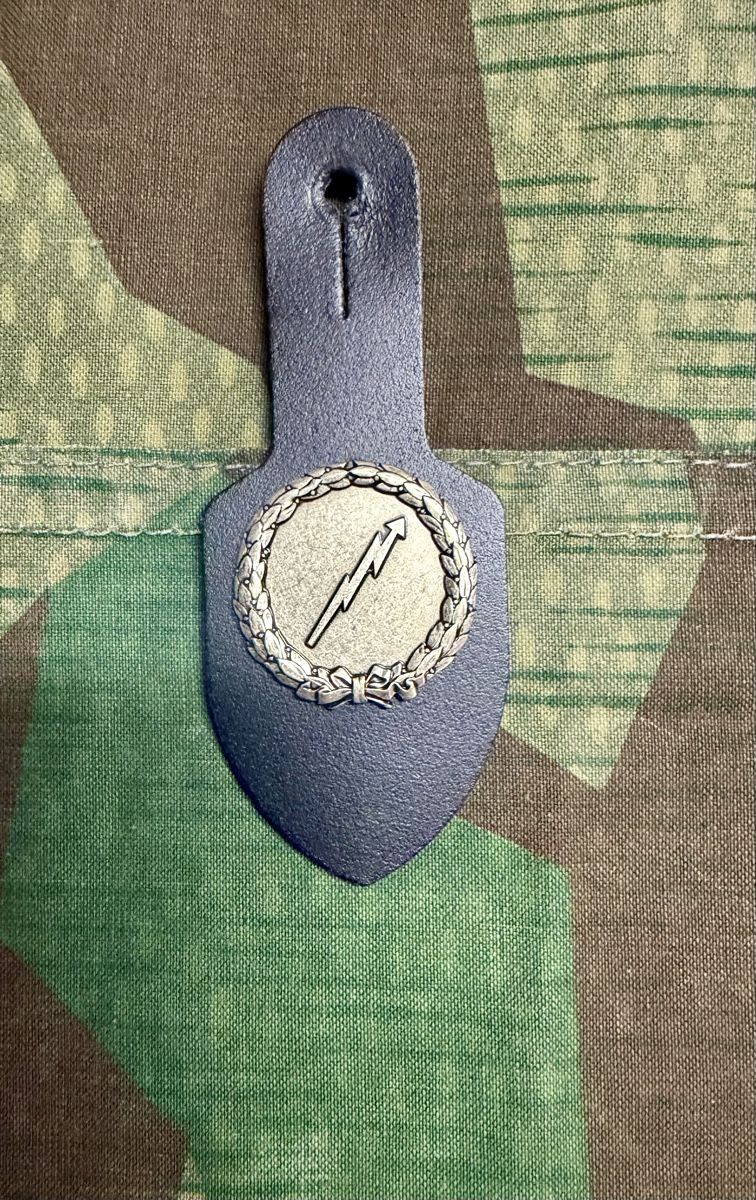 Schweizer Armee Uniformi: Schweizer Armee / Uniform / Militaria / Armee / Tenue A – Usato da Romanshorn venduto da Romolo_Blu