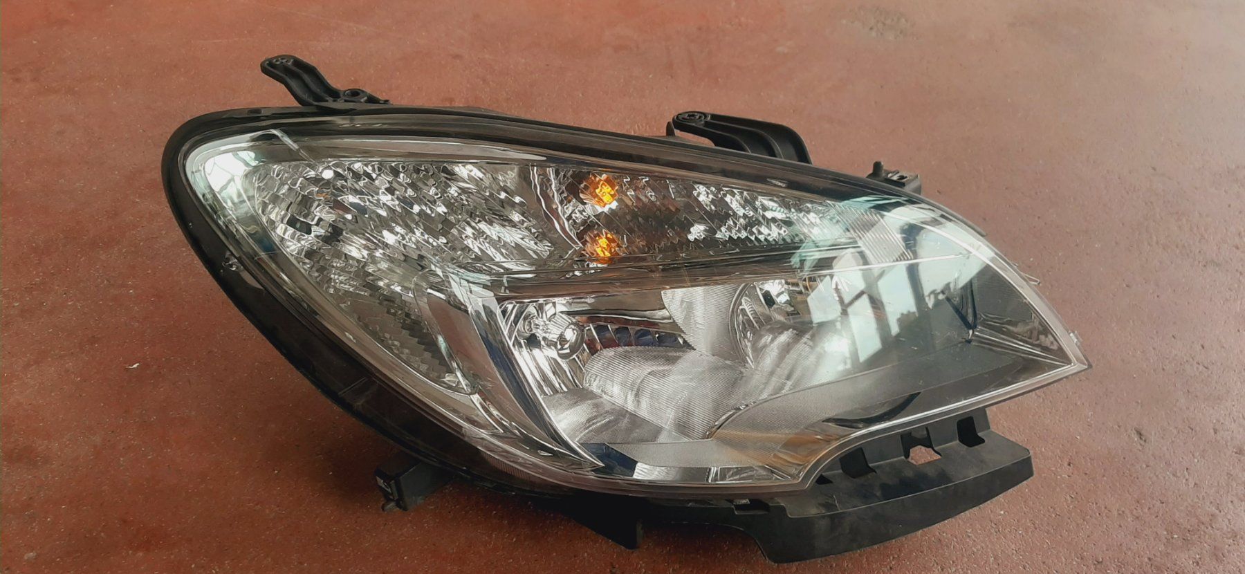 Opel Fari: Opel Mokka Scheinwerfer rechts – Usato da Muri AG venduto da Rimp056