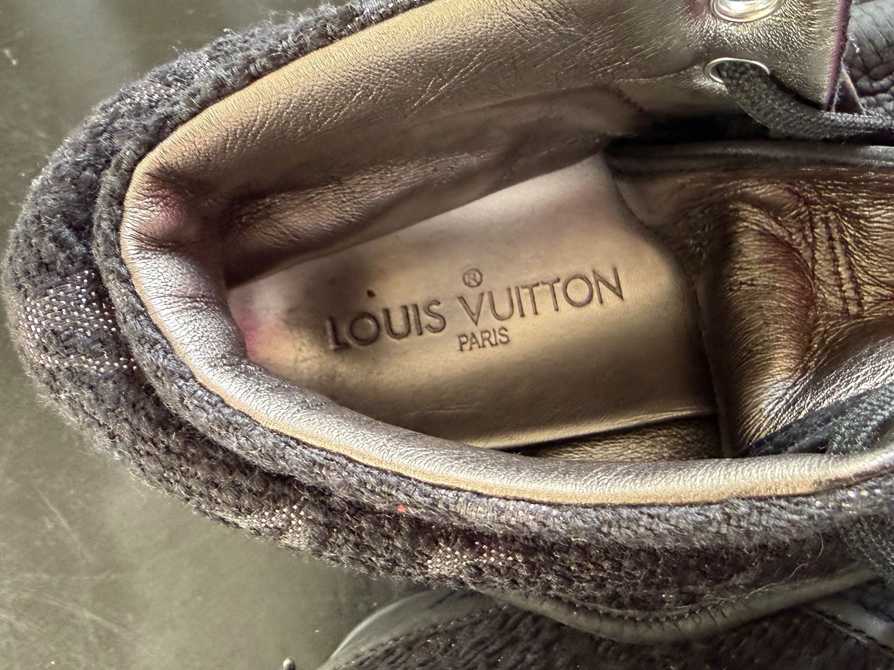 Louis Vuitton Scarpe da donna: Sneakers LOUIS VUITTON en cuir noir – Usato da Vernier venduto da ley_yqh9 6