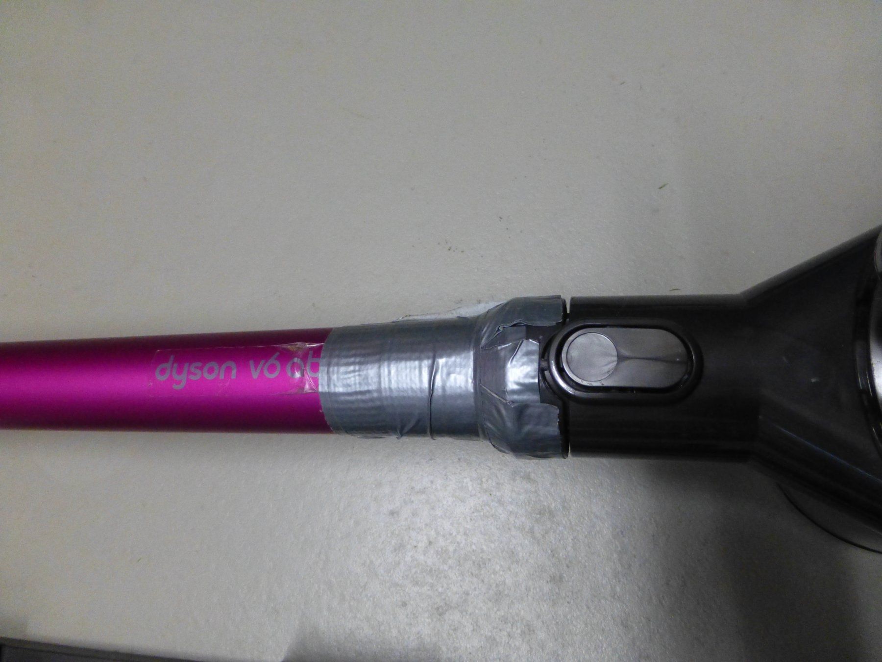 Dyson Aspirateurs & Accessoires: Dyson Besensauger V6 – D'occasion à Deitingen par Hene550 2