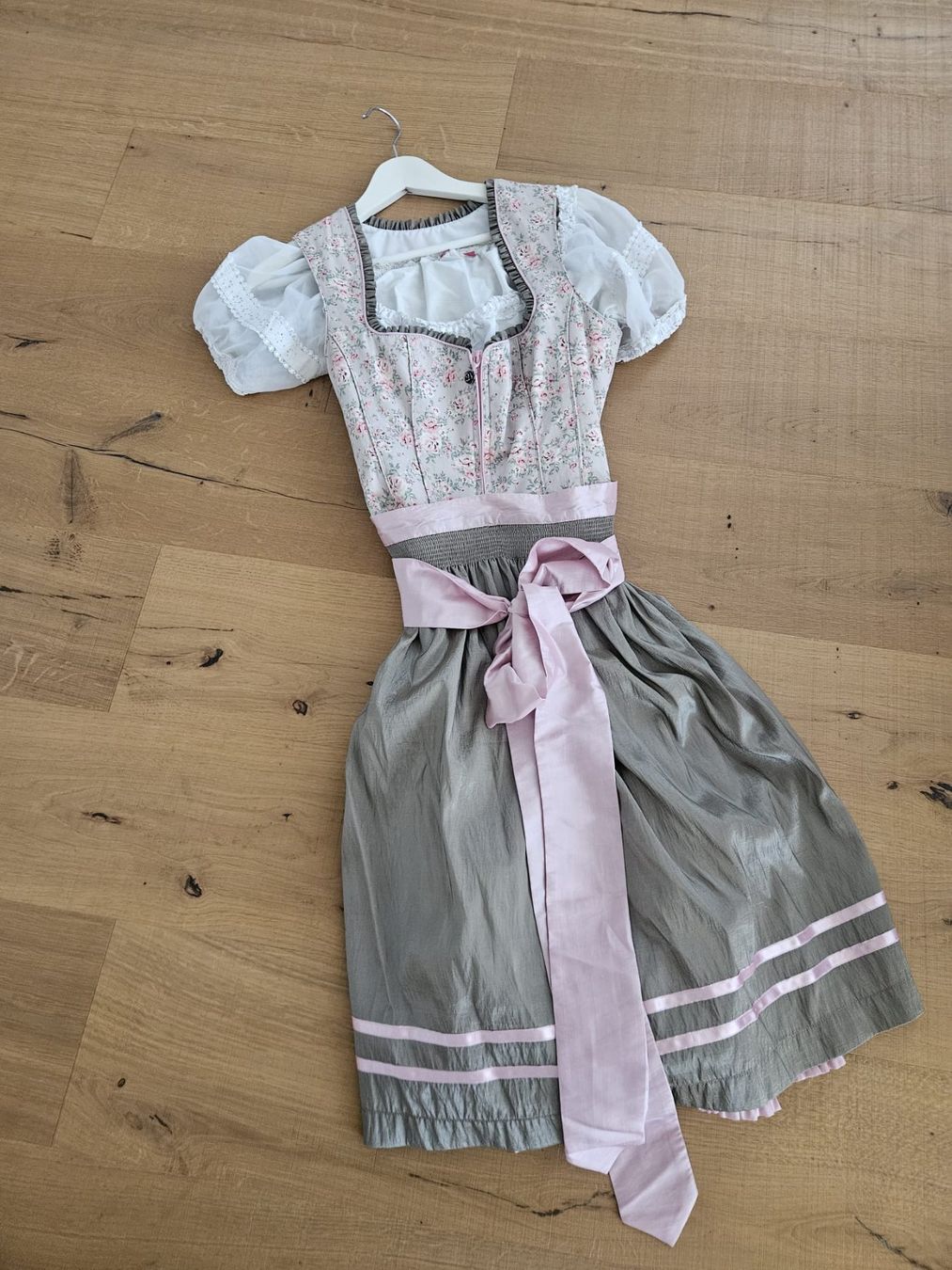 Vestiti: Dirndl Grösse 40 - Oktoberfest – Usato da Hagenbuch ZH venduto da xel_08