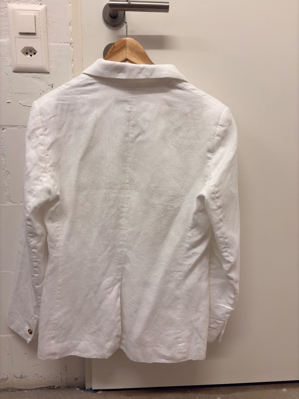 Mango Giacche: Leinenblazer von Mango Gr. 40, weiss – Usato da Egg b. Zürich venduto da adimoxon 1