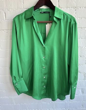 Neue smaragdgrüne Bluse von Zara / Gr. S