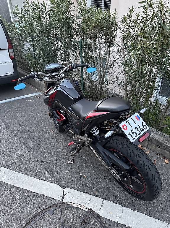 Zontes Strada: Zontes 125U – Usato da Biasca venduto da Jose-O. 2