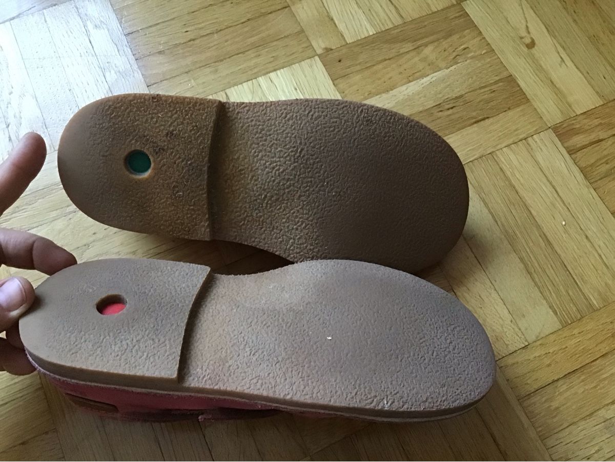 Kickers Scarpe per ragazze: KICKERS Mädchen Lederschuhe , Grösse 34. – Usato da Seuzach venduto da Tureda 2