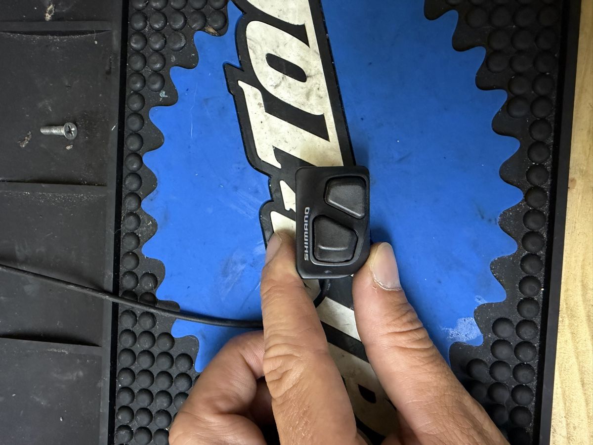 Shimano Ersatzteile: Shimano SW-R600 Schalter – Gebraucht aus Rheinfelden von DA__RIO