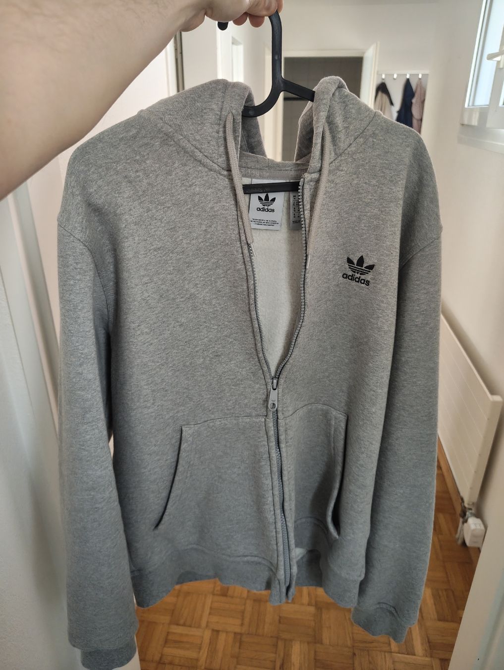 Adidas Pullover & Sweatshirts: Adidas jacket – Neu (gemäss Beschreibung) aus Marly von Punisher1868