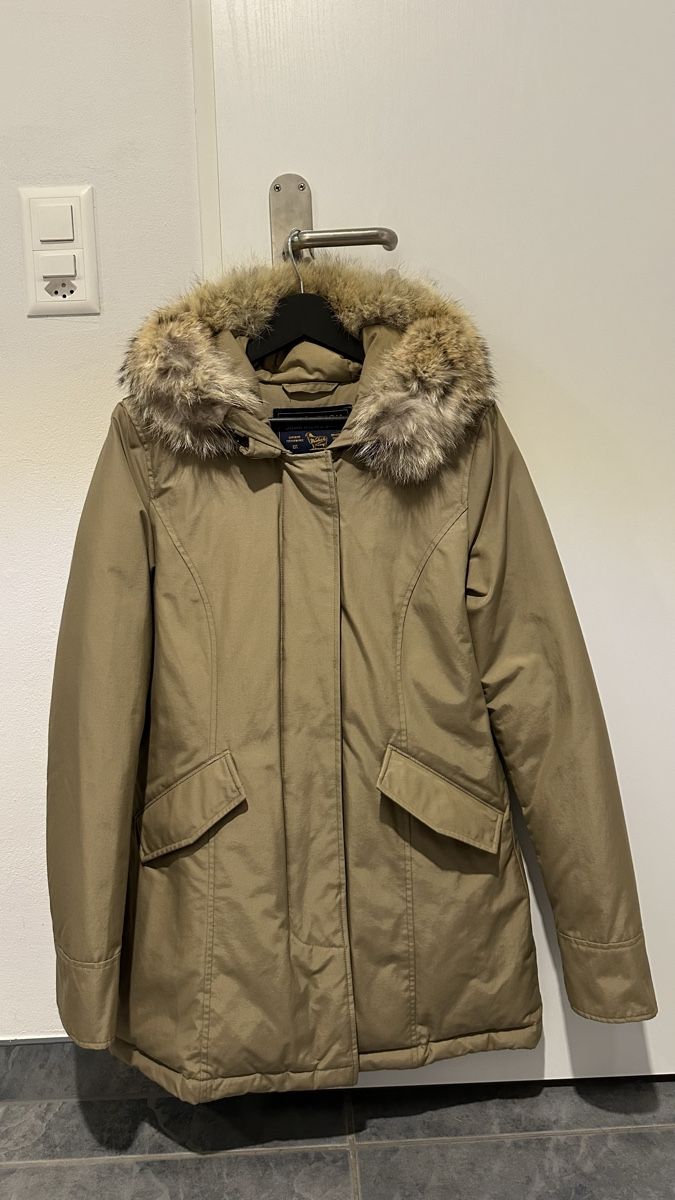 Woolrich Jacken: Woolrich Parka Damen beige, Grösse M – Gebraucht aus Winterthur von JVSMIN 1