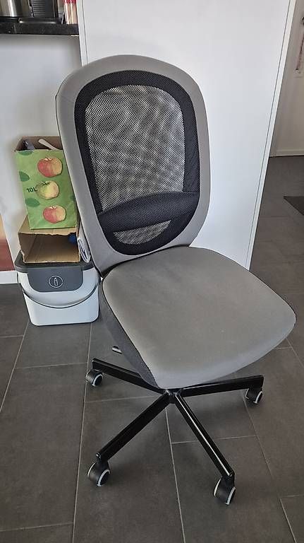 Sedie a rotelle: IKEA FLINTAN Drehstuhl – Usato da Niederglatt ZH venduto da TL__