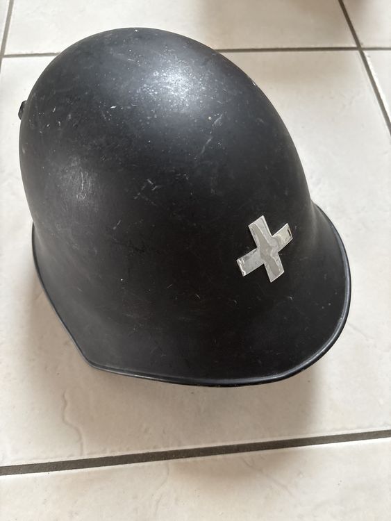 Vêtements anciens: Casque ancien – D'occasion à Bollion par fran12