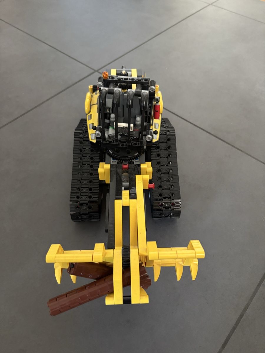 Lego Kit di costruzioni: LEGO Technic Raupenlader 42094 – Usato da Hämikon venduto da Sydney78 1