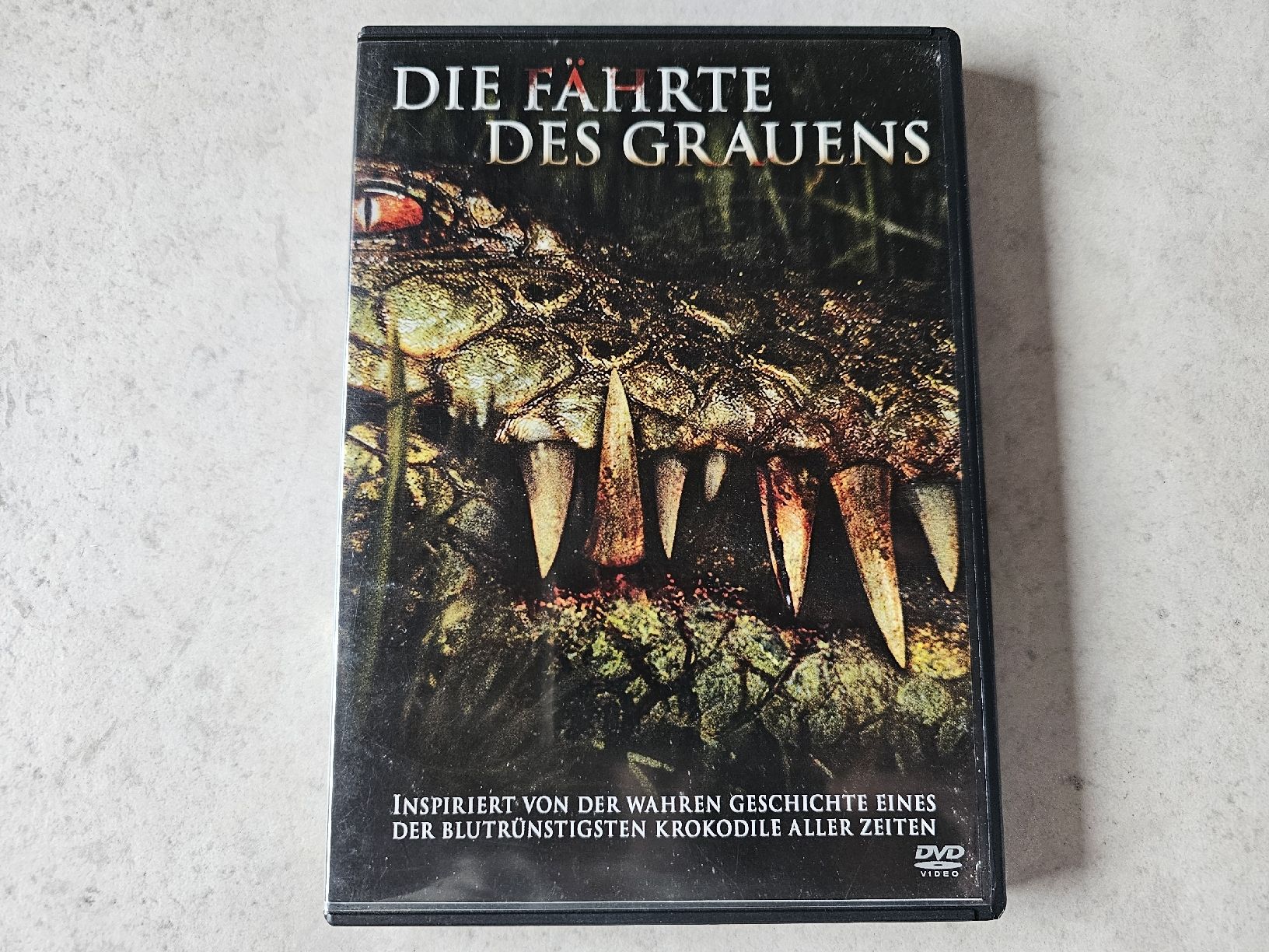 Tutti i DVDs: Die Fährte des Grauens – Usato da Schneisingen venduto da backstore24