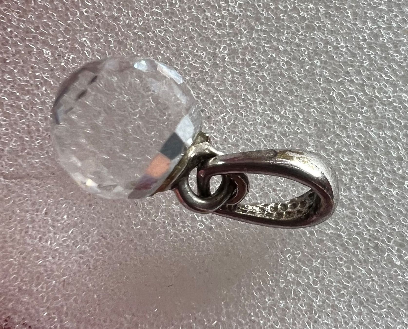 Ciondoli: Pendentif forme boule à facettes – Usato da Glattpark(Opfikon) venduto da Miko3711 1
