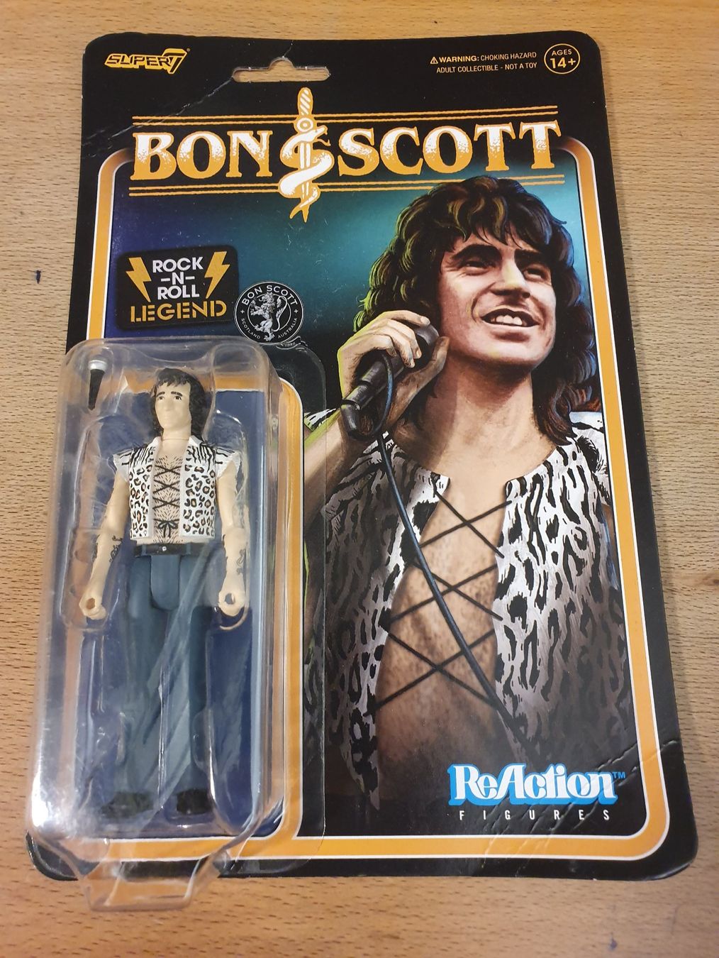 Statuette: Super7 ReAction Figure Bon Scott – Nuovo e nell'imballaggio originale da Bern venduto da rocker77