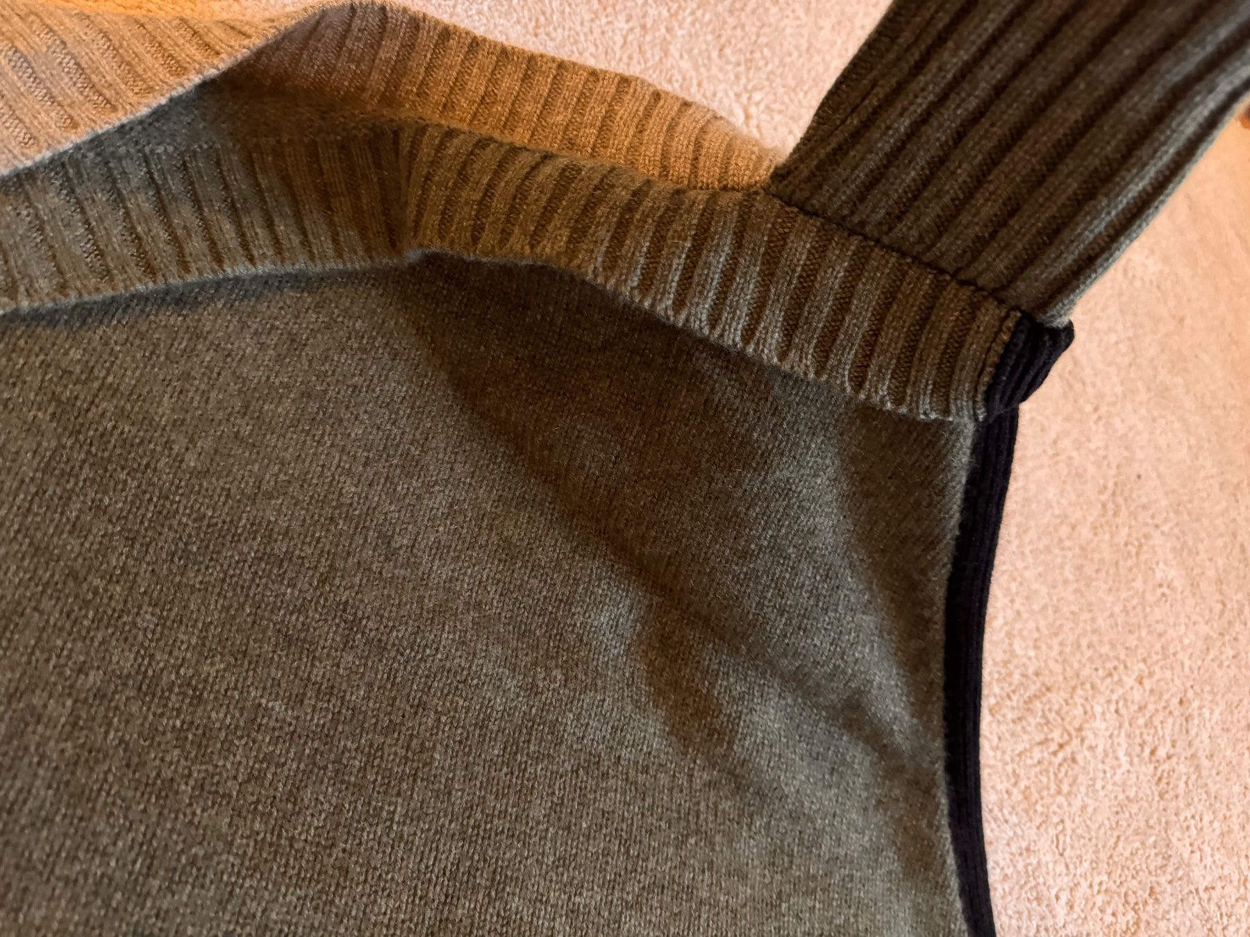 Maglioni & Felpe: KUJTEN Poncho 100% Cashmere – Usato da Meilen venduto da Antete 6