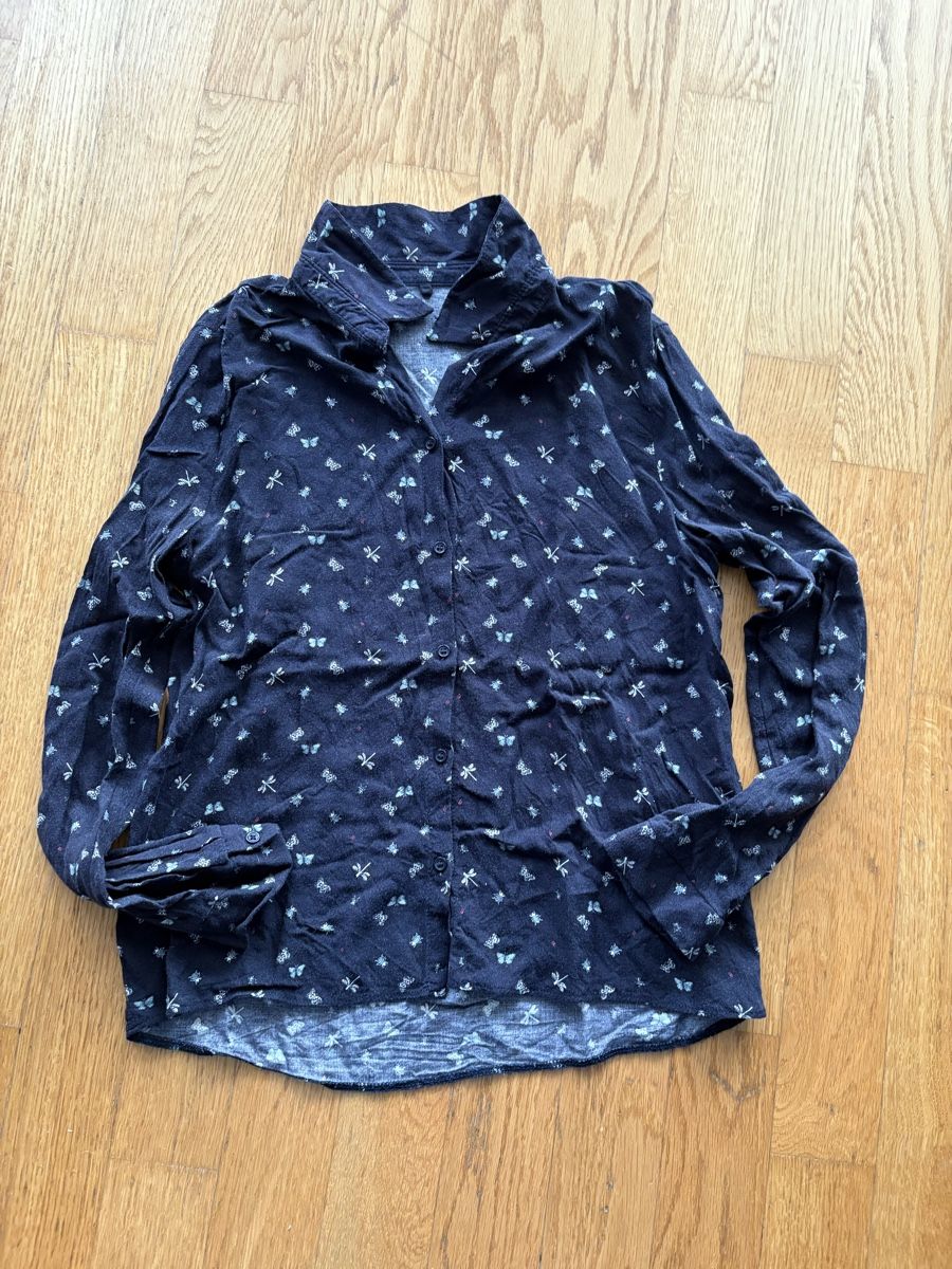 Camicette, T-shirt & Top: Schicke Bluse, Mädchen Gr. 146 / 152 – Usato da Beromünster venduto da msklef 3