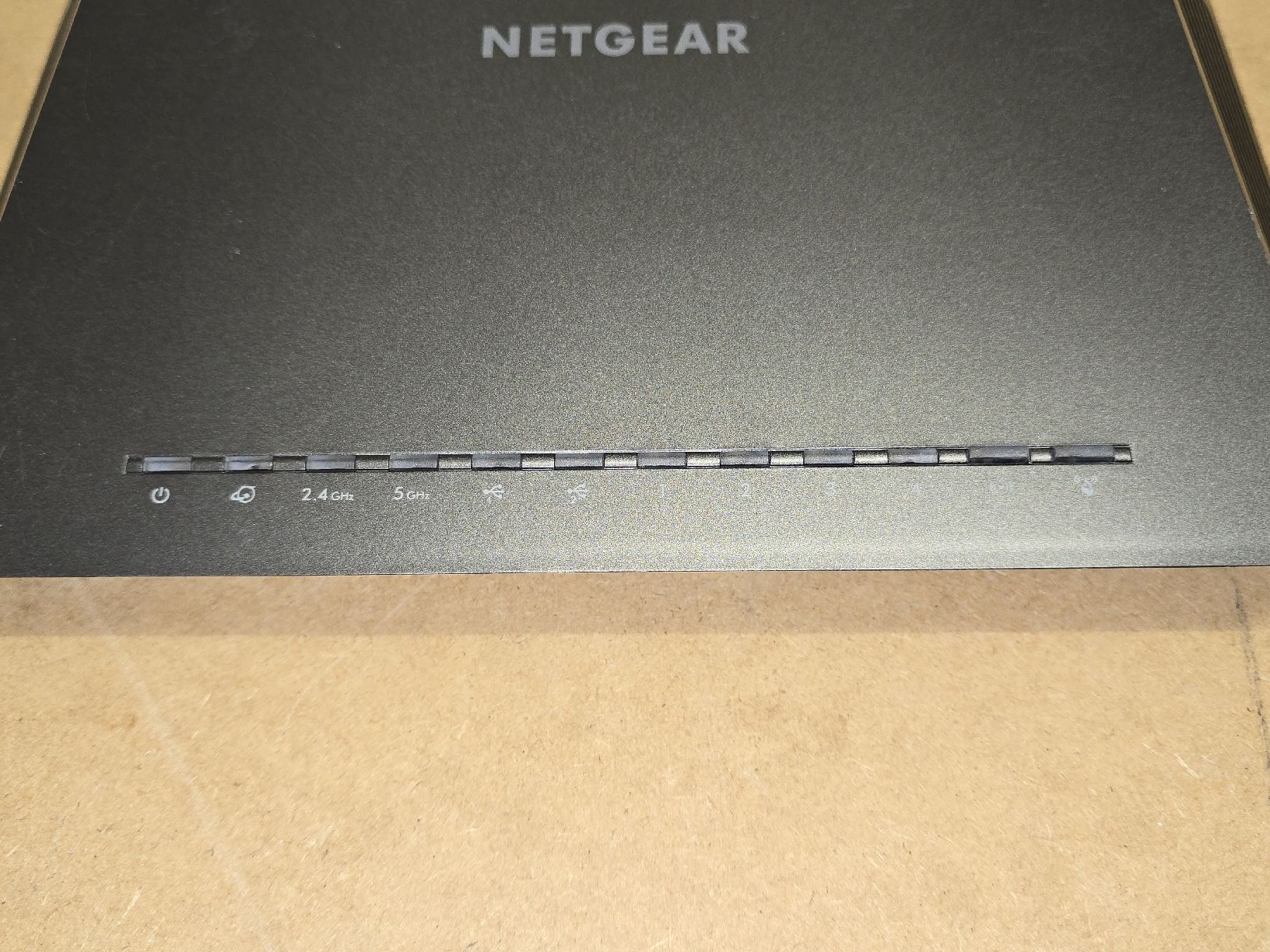 Netgear Modem & Router: Netgear Nighthawk R7000 Wifi – Usato da Lenzburg venduto da cameleoncolor 1