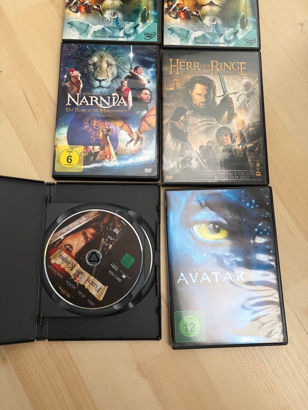 Tous les DVDs: Avatar, Fluch der Karibik, Herr der Ringe – D'occasion à Mollis par Hg 1