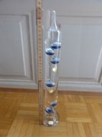Thermomètre Galileo avec bulles bleues