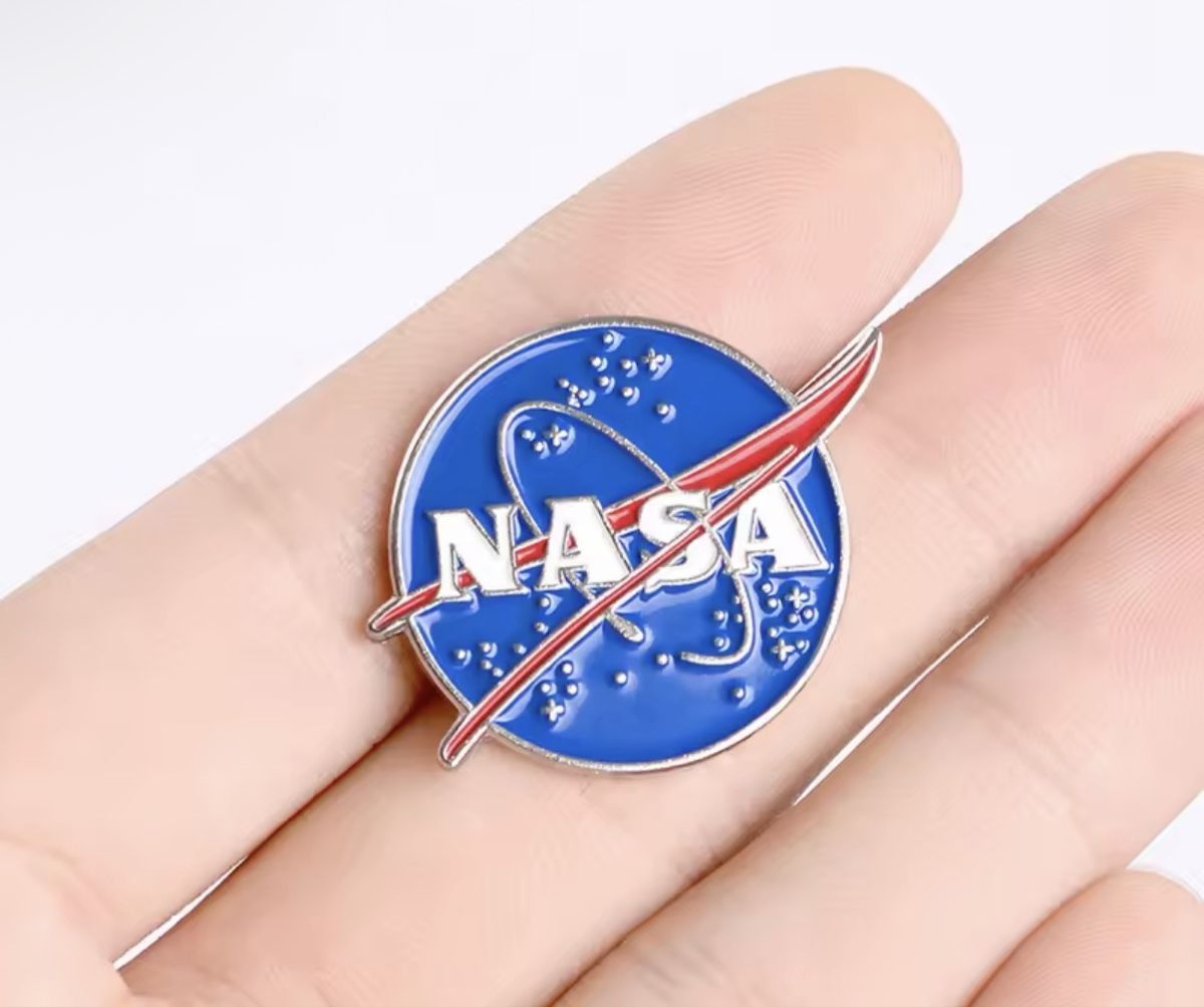Spille & Fermagli: Pin’s NASA – Nuovo (secondo la descrizione) da Genève venduto da Rokemon 1