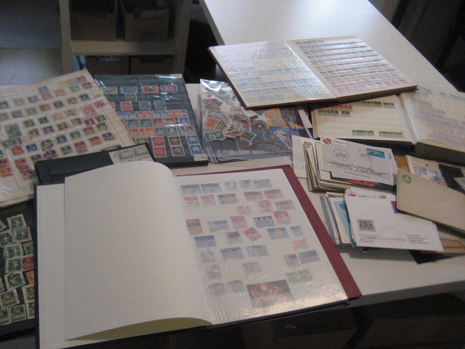 Tutti i francobolli: Schweiz Briefmarken - Restbestände, Wunderkiste!!! – Usato da Winterthur venduto da Zupogeru 1