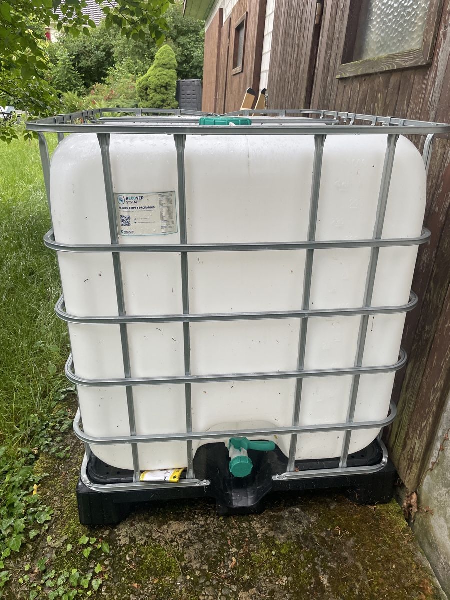 Abbeveratoi e trogoli: IBC Tank 1000L – Usato da Buckten venduto da dae_7y9h