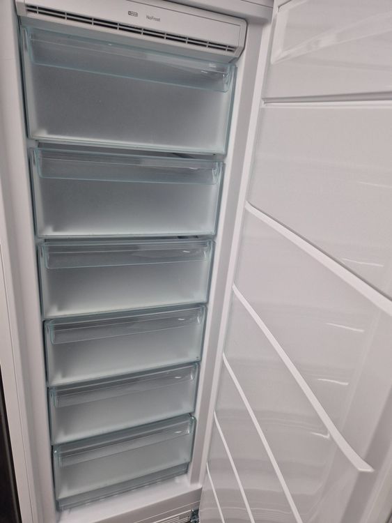 badezimmerschrank weiß hochglanz stehend welltime Midischrank Tampa, Höhe 80cm, hängend oder montierbar Badschrank, Bad-Möbel, Badezimmer Farbe Stabkerze:Pink