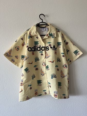 Adidas Hemd Kurzarm Gelb Print Streetwear Skate Gr. M