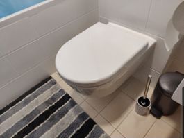 Laufen Wand-WC inkl. Brille und Deckel
